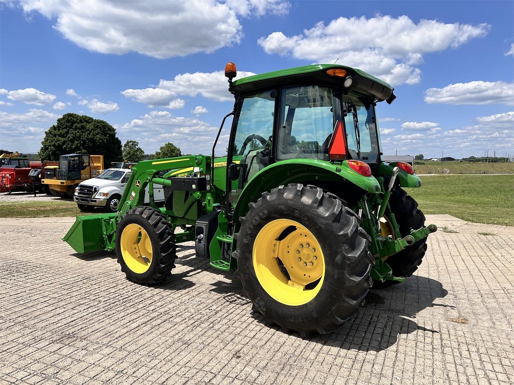 2018 John Deere 5090M