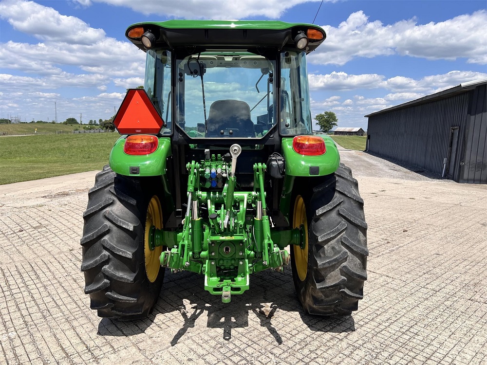 2018 John Deere 5090M