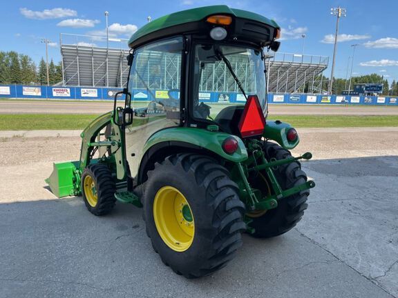 2017 John Deere 3039R