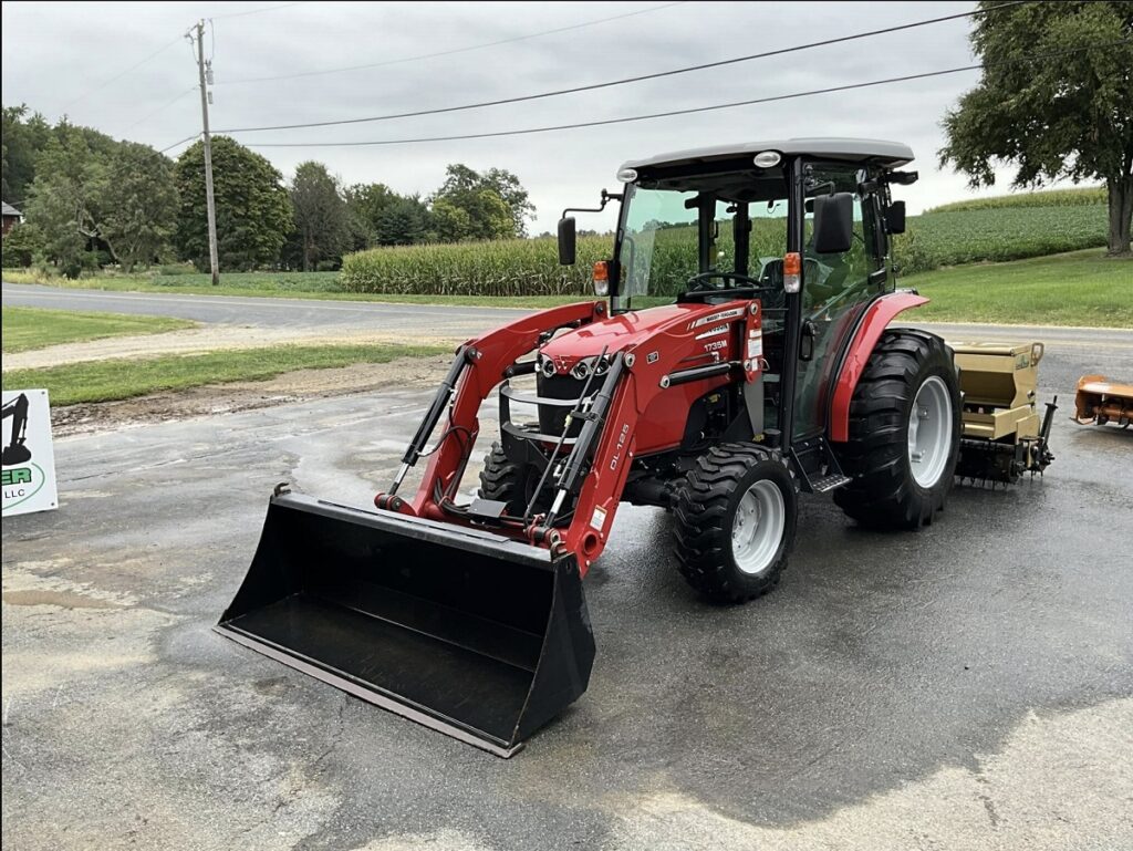 2018 Massey Ferguson 1735M